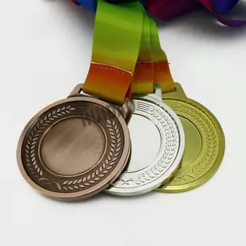 Dydis 70MM Vyrai ir Moterys Veikia Medaliai su Kaspinu 1Set=3Pcs Klubas Metalo Medaliai, Įskaitant(1pcs Aukso ir 1pcs Sidabrinė ,1pcs Vario)